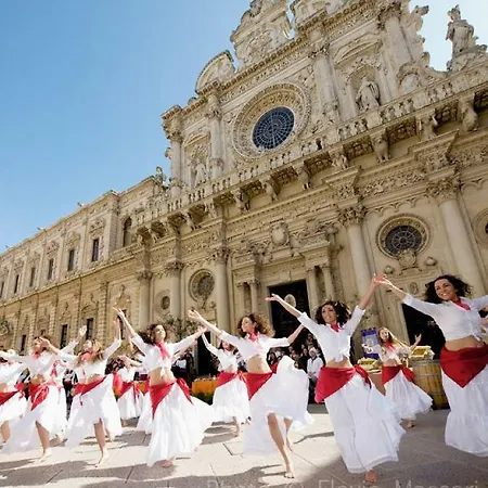 Raffaello Apartament *